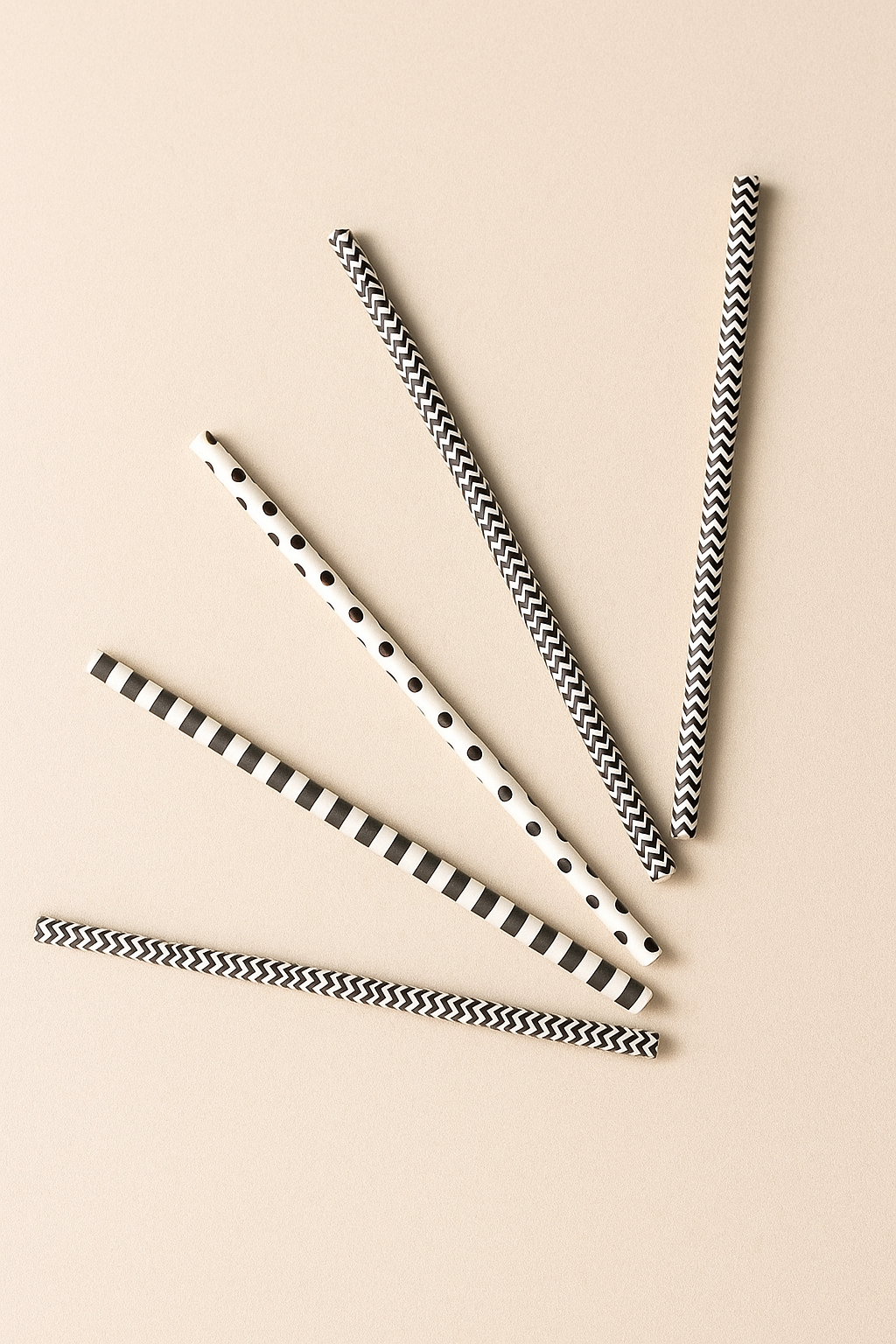 Pajita de papel (FSC®) negra/blanca surtida 5 pajitas – ø 6 mm / 20 cm